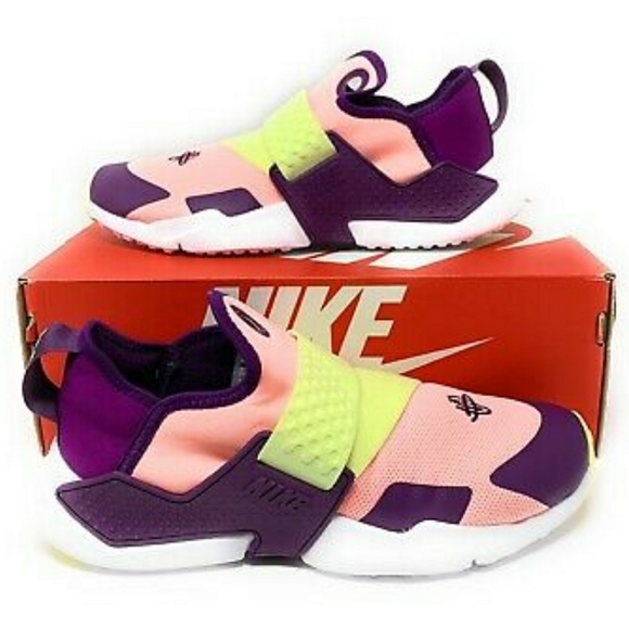 Nike Shoes - Nike Huarache Extreme youth No Box